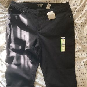 NWT Black Straightleg Jeans